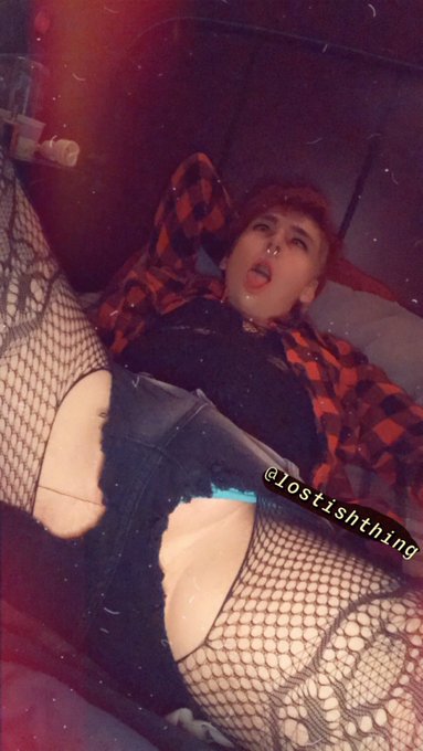 https://t.co/d2iluOBumn hey I’m giving out 30 subs for 30% off on my #onlyfans for only 4.20$ a month