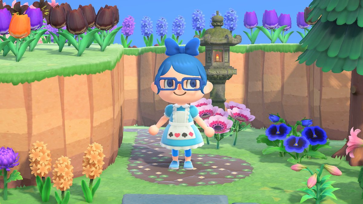 cosygamerlo's tweet photo. Off down the Rabbit hole for today's #goblue4me outfit. #meawareness #AnimalCrossing #ACNH #NintendoSwitch https://t.co/zESVsfbwUd