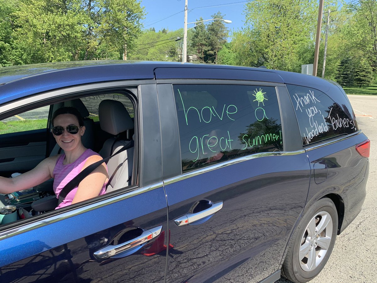Student supply pick up success! Love seeing our students and the appreciation to our amazing staff! <a href="/kristi_blasius/">Kristi Blasius</a> <a href="/Woodland50News/">Woodland District 50</a> #LifeintheW