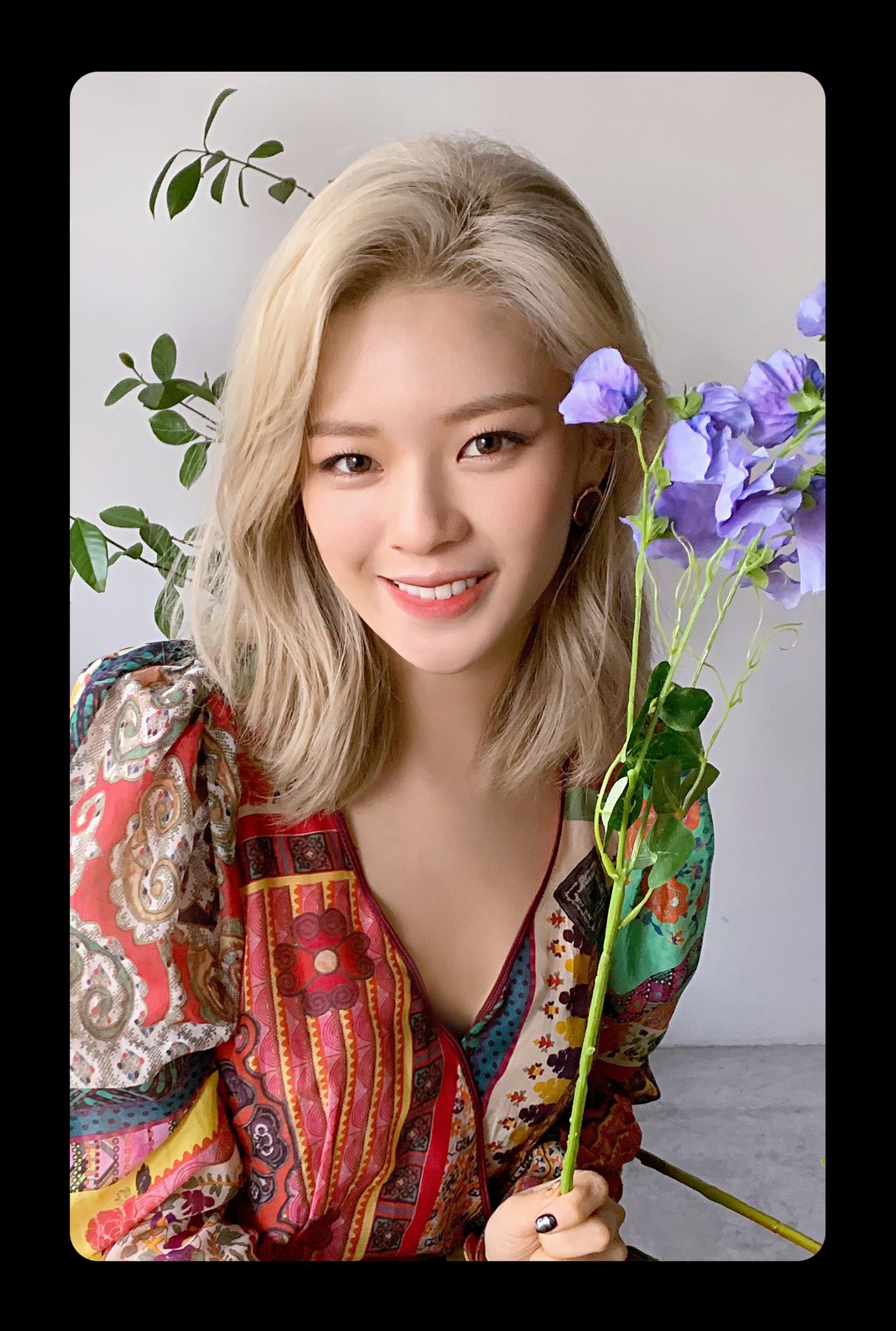 TWICE ジョンヨンちゃん着用 FLOWER ARTWORK BALL CAP