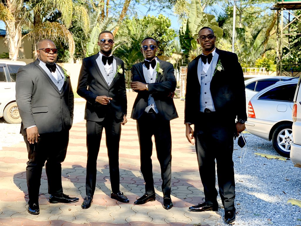 petermwansapml's tweet photo. Congratulations on this union Dr. Nchimunya, it was a pleasure working with you and thank you for trusting House of PML.
Men’s suits :House of PML
For bookings WhatsApp +260954345608
#houseofpml #HouseOfPeterMyLife #doctors #custommade #premiumbrand #petermylife #pmlweddings https://t.co/AUnmzPvDm1