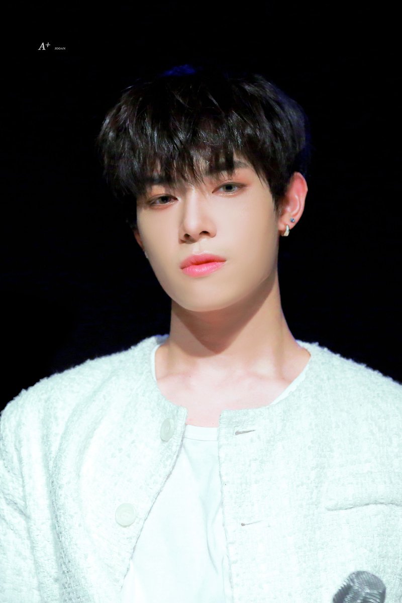 961AA4's tweet photo. 1주년 진심으로 축하해 🎉

➖
오늘 하루만큼은 
선물 같은 하루가 되길 바랄게🧸
#WE_INTHE_ZONE #위인더존 
#JOOAN #주안 https://t.co/MZiQVymGCt