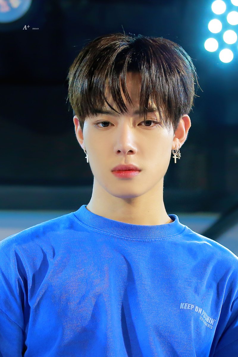 961AA4's tweet photo. 1주년 진심으로 축하해 🎉

➖
오늘 하루만큼은 
선물 같은 하루가 되길 바랄게🧸
#WE_INTHE_ZONE #위인더존 
#JOOAN #주안 https://t.co/MZiQVymGCt