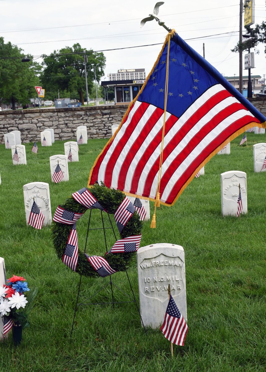 OMCSAR's tweet photo. 2020 Memorial Day Ceremony at Springfield National Cemetery https://t.co/yIG10I9kHS