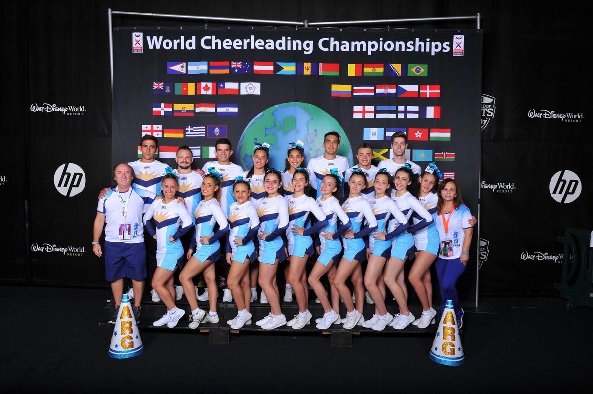 CheerArgentina's tweet photo. ¡Viva la patria! ⭐️ #25deMayo
Recordamos a la Selección Argentina Coed 2017 y a todas las demás por haber representado a nuestro país #CheerArgentina 🇦🇷 https://t.co/RfNqqfAT5a