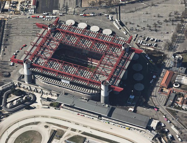 Retweet if you've seen your team play at the San Siro!