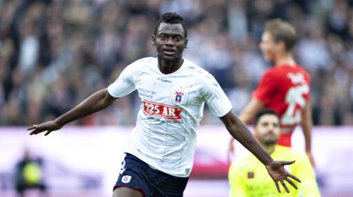 AGF Mustapha BUNDU(23)Right Winger from Sierra Leone Tall,strong and has bags of pace and he’s very good on the counter attack and his unpredictability causes defenders problems as he varies between early crosses,cutting inside to shoot and taking his man on