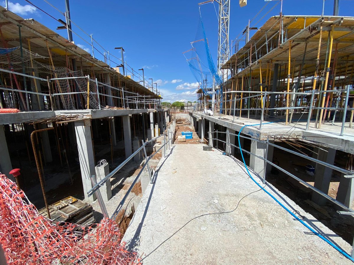 HgPatrimonial's tweet photo. Siguen avanzando las obras de #AltosdeMaciascoque ☺️

#HGPatrimonial #compromiso #confianza #inmobiliaria #obras #clientes https://t.co/s51lljBrZB