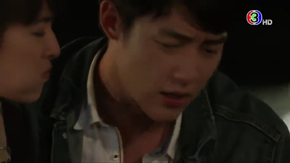 zoli_xoxo's tweet photo. 200kแล้วแกกกกกกกกรี๊ดดดด  แค่ออีพี่มอมเหล้าน้องวิวโหดมาก​ ทะลุปุ้งปั้งไปเล้ยยย​ #อกเกือบหักEP11 https://t.co/HxAqrr6QL9