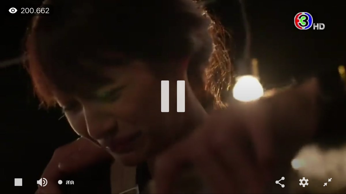 zoli_xoxo's tweet photo. 200kแล้วแกกกกกกกกรี๊ดดดด  แค่ออีพี่มอมเหล้าน้องวิวโหดมาก​ ทะลุปุ้งปั้งไปเล้ยยย​ #อกเกือบหักEP11 https://t.co/HxAqrr6QL9
