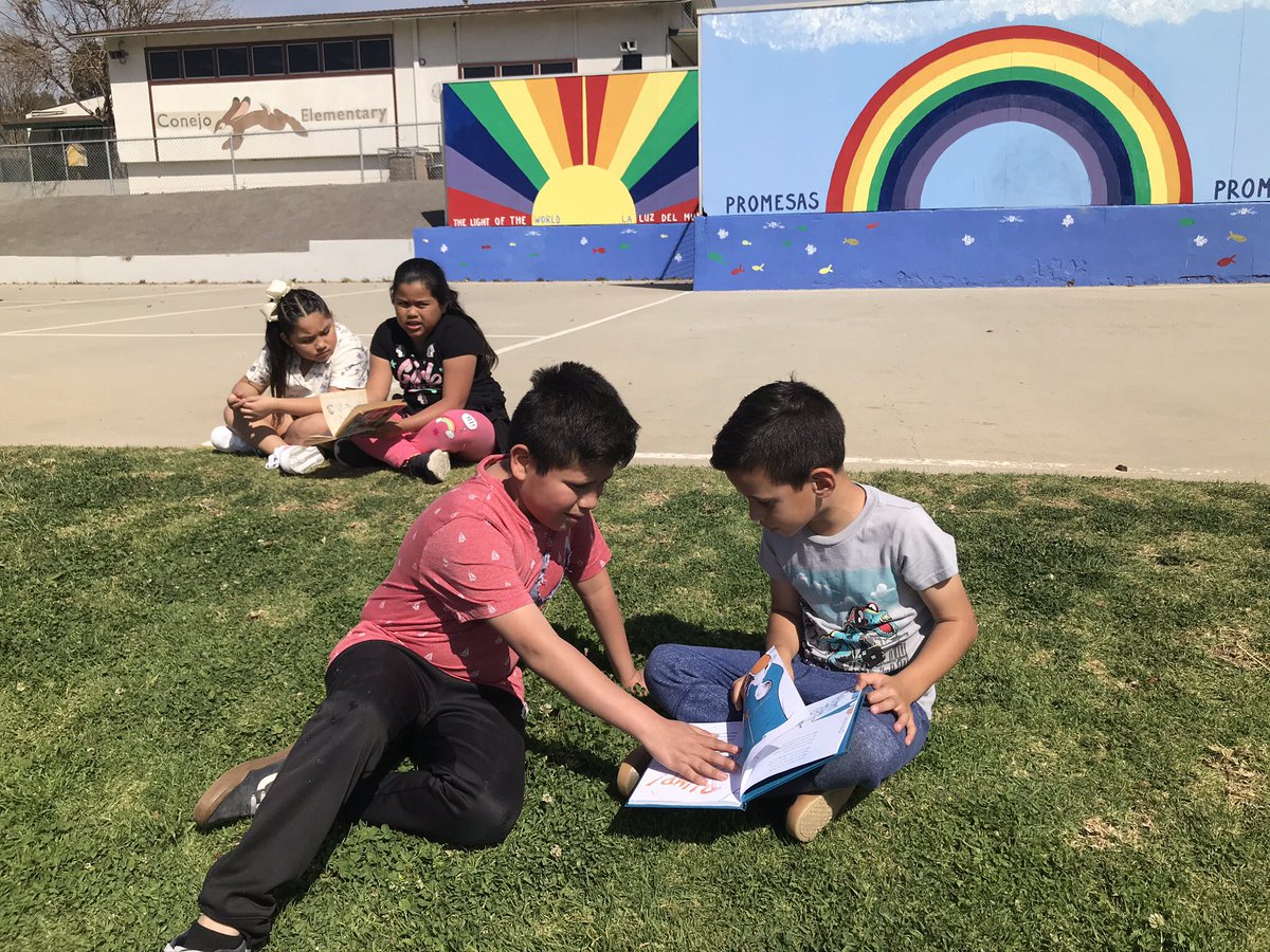 OCLMleaders's tweet photo. Mrs. Rosenberg’s
#MayMemory: One of my favorite memories every year is our "Snuggle Up & Read" tradition during Read Across America Week. It is so special to have a time where we can all come together, share stories, & soak in the nice weather as it starts warming up for spring! https://t.co/PyEiV8rA7k