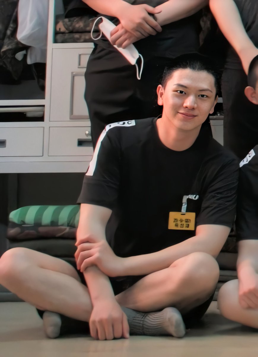 ᴅ-537third military update. i'm glad you look healthy. can't wait for mpub ep 3 tomorrow.