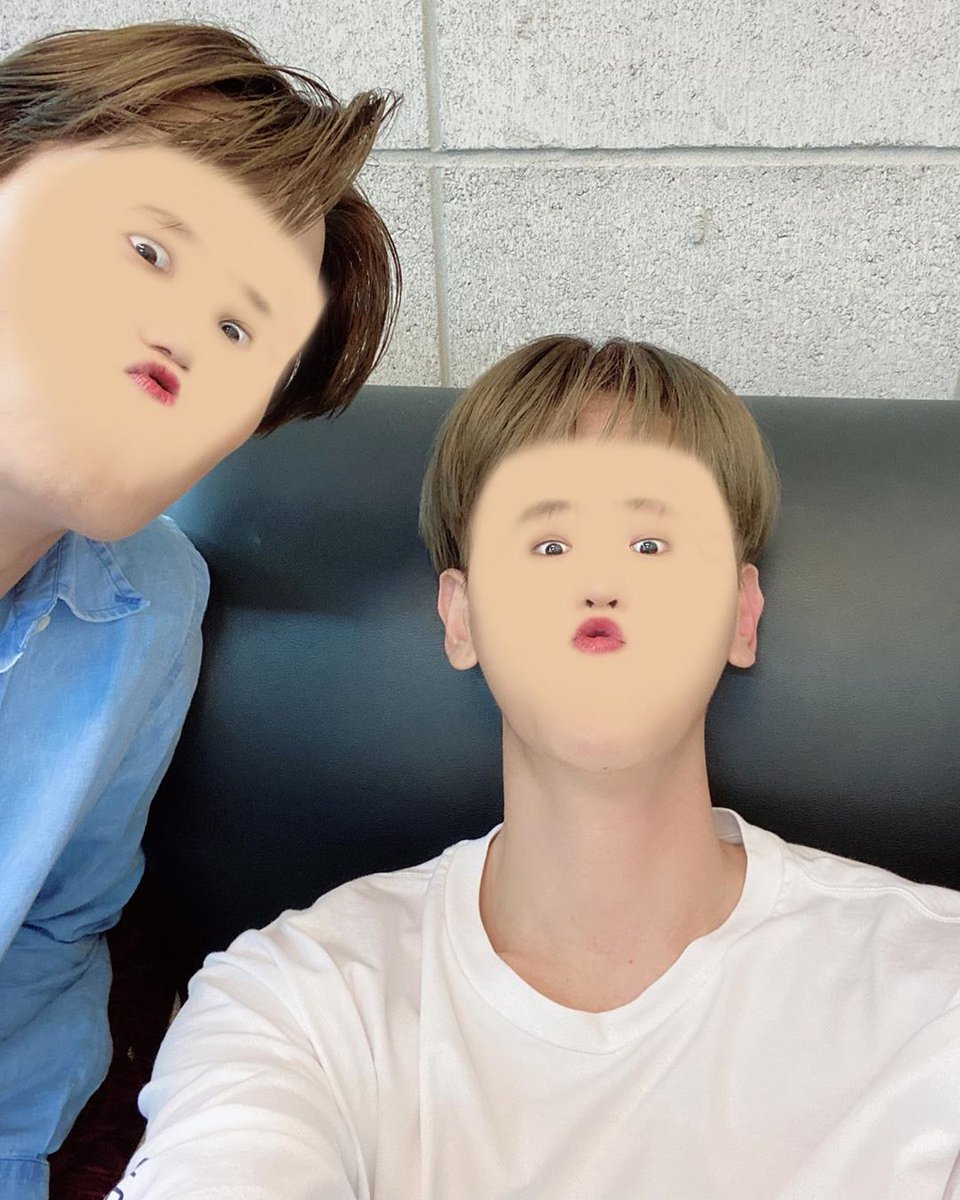 knockknock0408's tweet photo. KAI ins : 눈코입 사이가 모이면 걔네의 사이도 좀 더 좋아질까...? 갑자기 궁금해져서 셀카를 찍어보았다 #카이백현
@weareoneEXO https://t.co/EImOJ3bvjQ