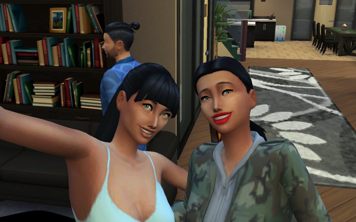 Beytncims's tweet image. Nisrine and her daughter Liyana. Her father is Akira Kibo :)