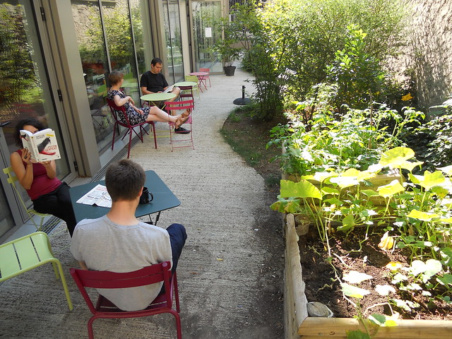 ActuaLitte's tweet photo. Les bibliothèques, un outil essentiel pour “ressouder les liens” après la crise https://t.co/UIyfKmaUYl
@abf_info
@MinistereCC
#ADBGV #bibliotheques #crise #coronavirus #confinement #deconfinement #bibliotheque #lire #livres #lecture #culture https://t.co/cmOnoswAA2