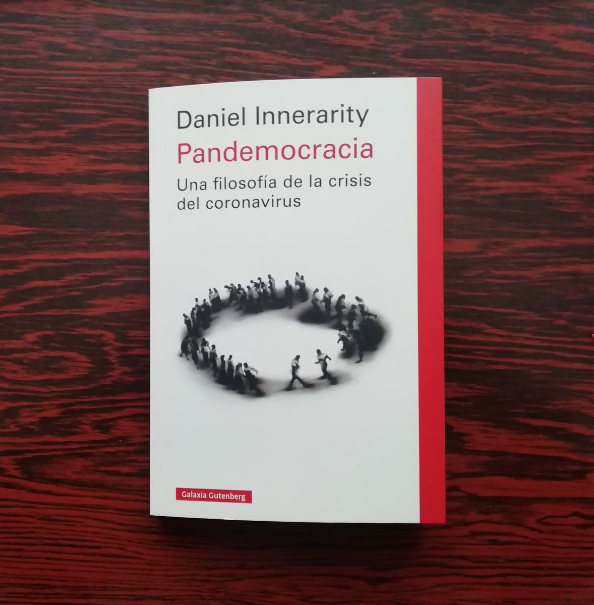 MFilosofal's tweet photo. “el saber a partir del cual tenemos que tomar las decisiones no es un saber monopolizado por nadie o indiscutible, sino plural y revisable” Daniel Innerarity en “Pandemocracia” 
#Innerarity #pandemocracia https://t.co/ofuqvWyYzf