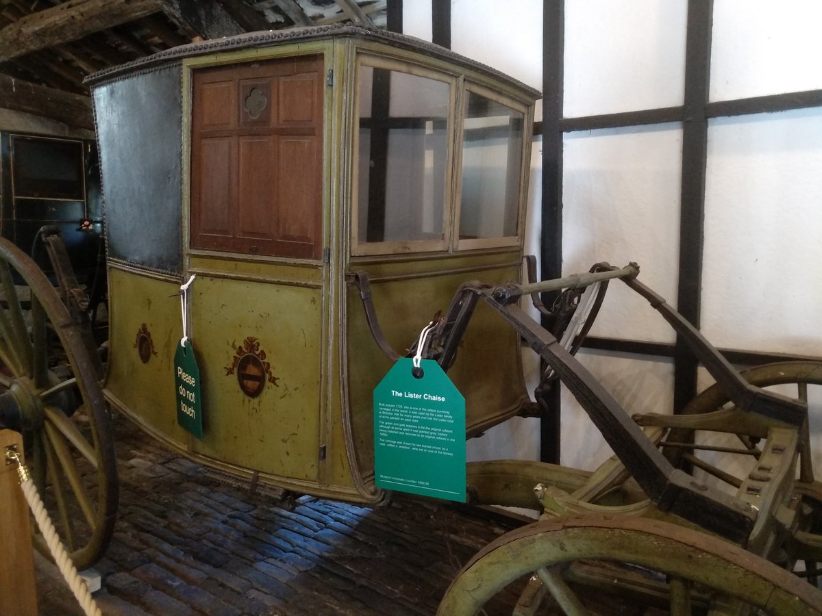 There is also a collection of horse-drawn carriages which are FRIKKIN COOL there was an ambulance one, a few different ones with different wheels, some with an added storage place at the back etc. This green one was the Lister's one. Tesla really has got nothing on this.