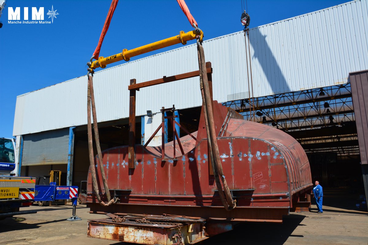 Mim_dieppe's tweet photo. [Projet en cours - Chalutier "GLOIRE A DIEU" 🛳]
Vous souvenez-vous de la nouvelle commande de chalutier par Mr. Lecourtois ? Nous travaillons actuellement sur le retournement du bloc 4 (machine + plage arrière) ! 🙏

coucou @dieppefr, @NLanglois76, @sebastienjumel https://t.co/qGPtz1NV1Z