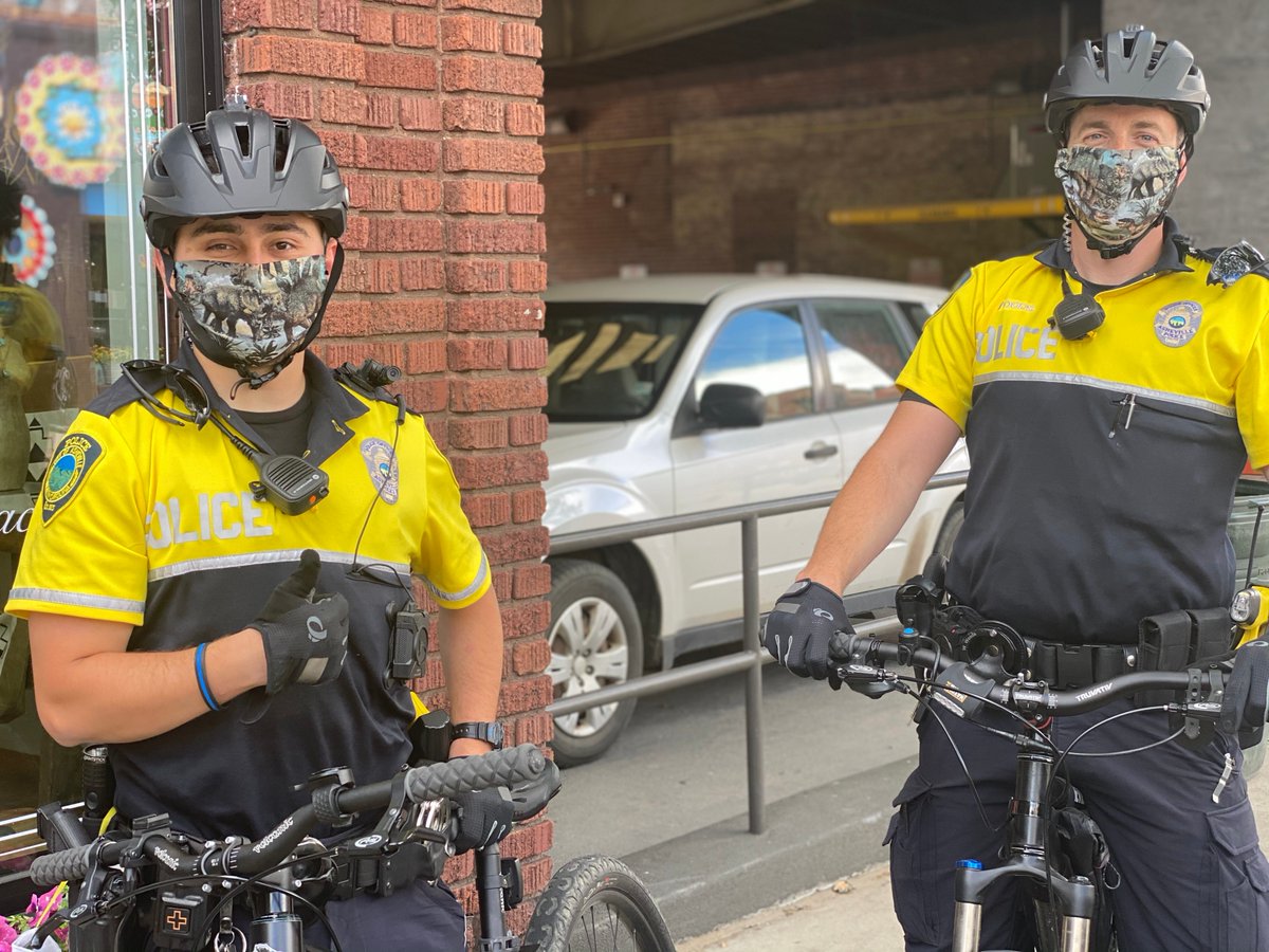 AshevillePolice's tweet photo. Good day, everyone! 

Lots of distractions in the world right now but please don't forget to always lock your bike with a quality lock and lock it to a sturdy, immovable object. Lock in a well-lit area, take photos and record serial number.

#CrimesOfOpportunity #LockitKeepit https://t.co/BrgssKfCqW