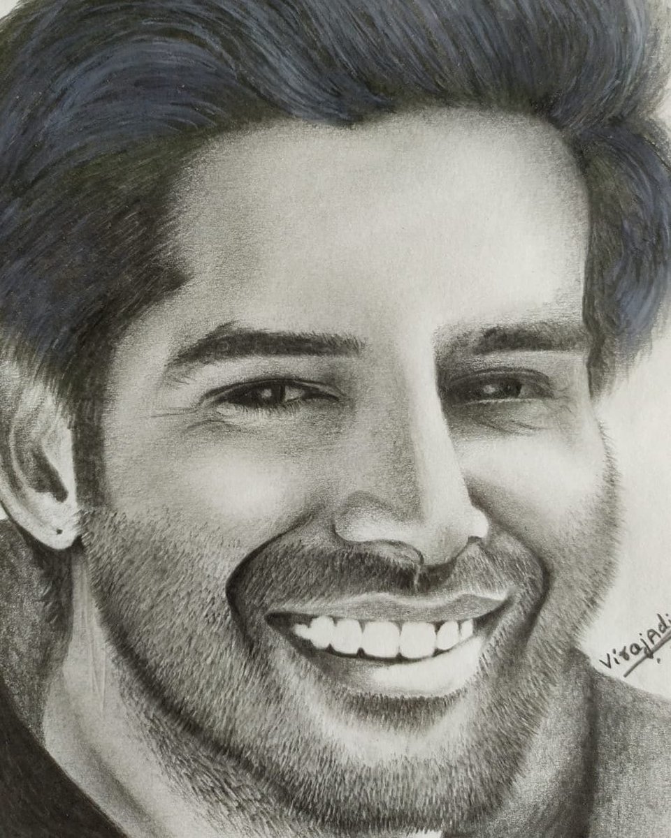 DeerajTr's tweet photo. @TheAaryanKartik
    Drawn by my brother Viraj adiga with lots of luv😍.
WAITING FOR UR REPLY BHAI.
#Mchluv❤️❤️ https://t.co/WEggnhlEty