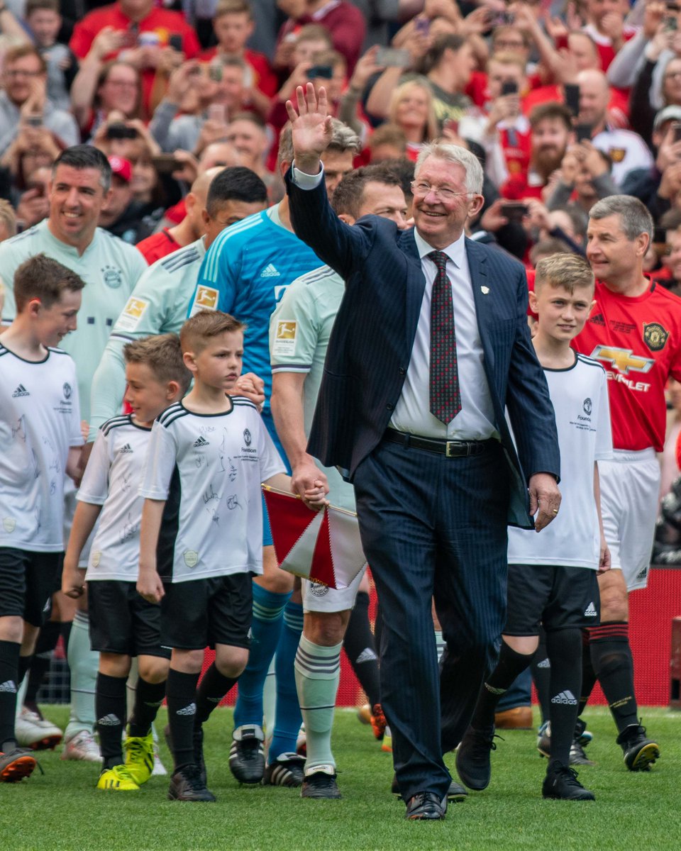 MU_Foundation's tweet photo. This time last year πππ
@ManUtd Legends took on FC Bayern Legends in the #TrebleReunion match, which saw the Reds emerge victorious on and off the pitch with a 5-0 win and Β£1.9m raised for the Foundation π
#Treble99 #MUFC https://t.co/EnAzVElpLt
