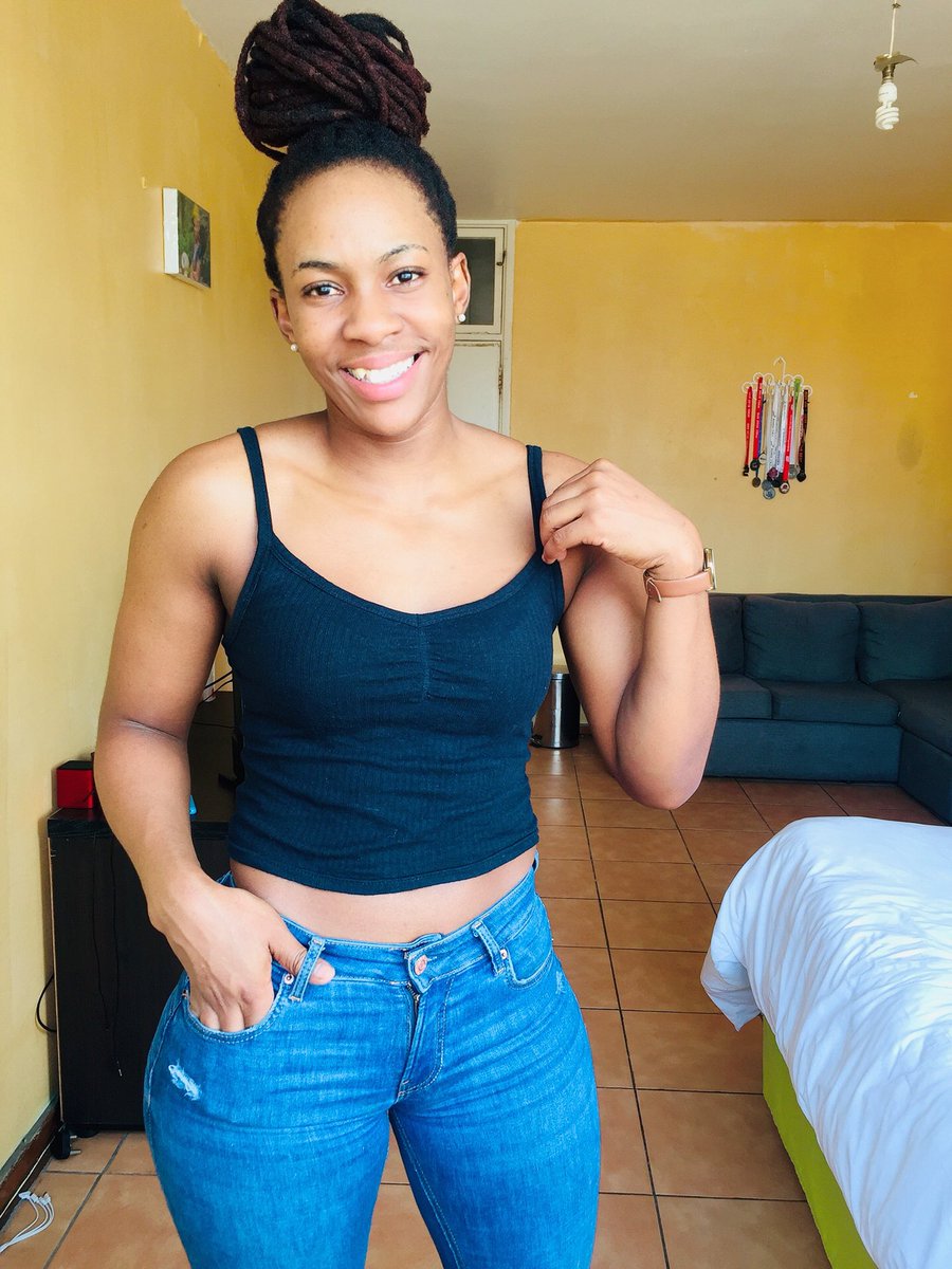 FitMasi's tweet image. We are trying to atleast maintain the Weight 🙏🏽 Homeworkouts weekdays and Runs during Weekends....and minimizing Trips to the Fridge 😊 

#FetchYourBody2020 #day60oflockdown