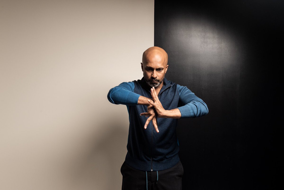 AkramKhanLive's tweet photo. It’s been medicinal to have spent the last 2 months with you for #TheArchitectsofStillness. We’re so thankful for our company artists & we’re grateful to you - for coming together with us on this new venture. We’re keep the classes are up on our FB page so keep practicing, enjoy! https://t.co/n0kXzyYGKA