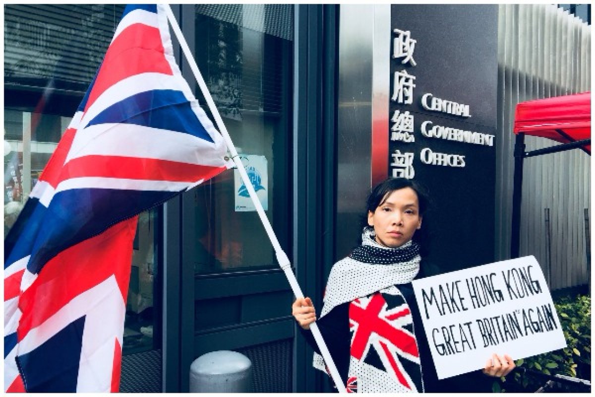 Sebab itu, dalam pergolakan Hong Kong sepanjang tahun lepas, dan even sebelum itu, boleh nampak orang mengibarkan bendera British Hong Kong dan bendera UK. Konon "rindu zaman British" lah.