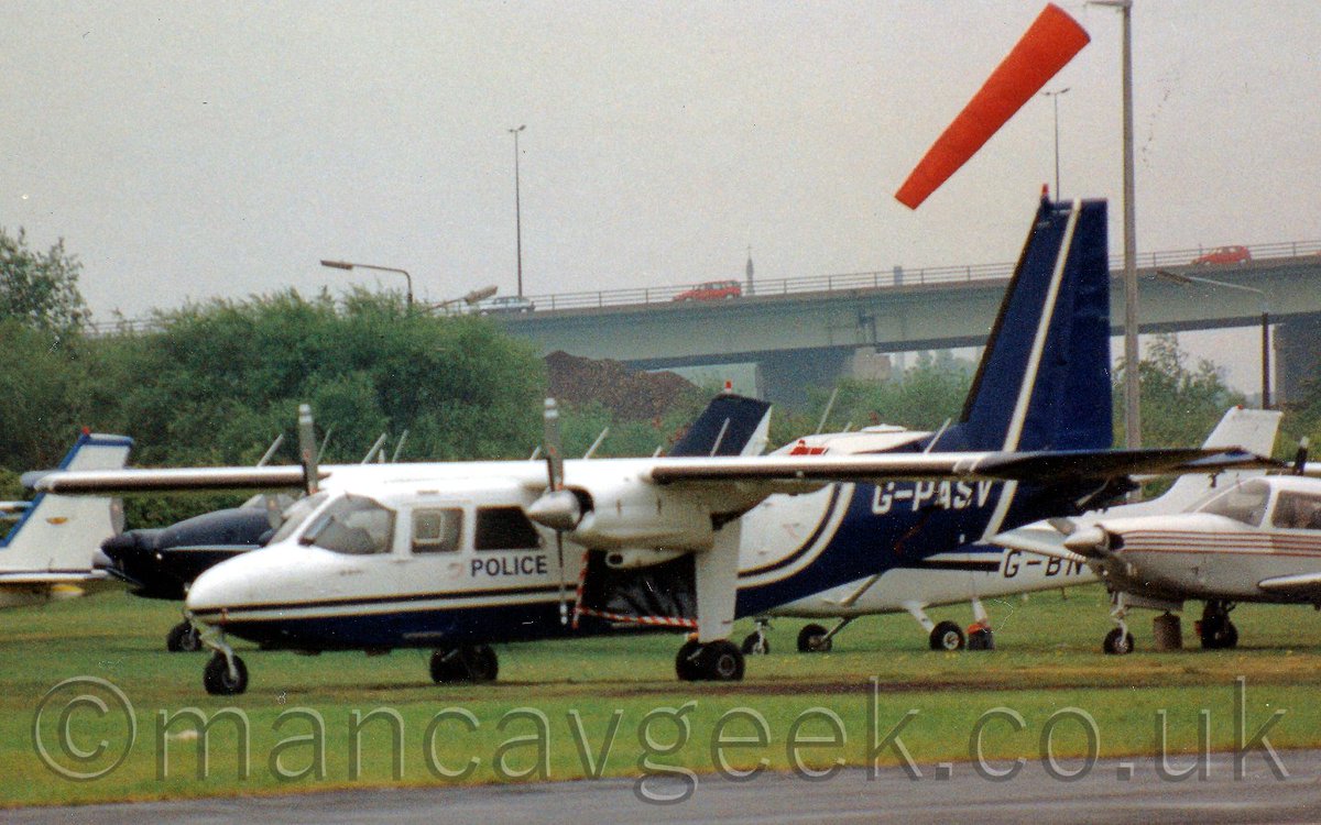On This Day 26th May 1996.
G-PASV, Britten-Norman BN-2B-21 Islander, Police Aviation Services, at Barton Air Show, 26th May 1996.
#avgeek #planespotting #otd #manchester #barton #airshow #brittenNorman #bn2 #islander #police