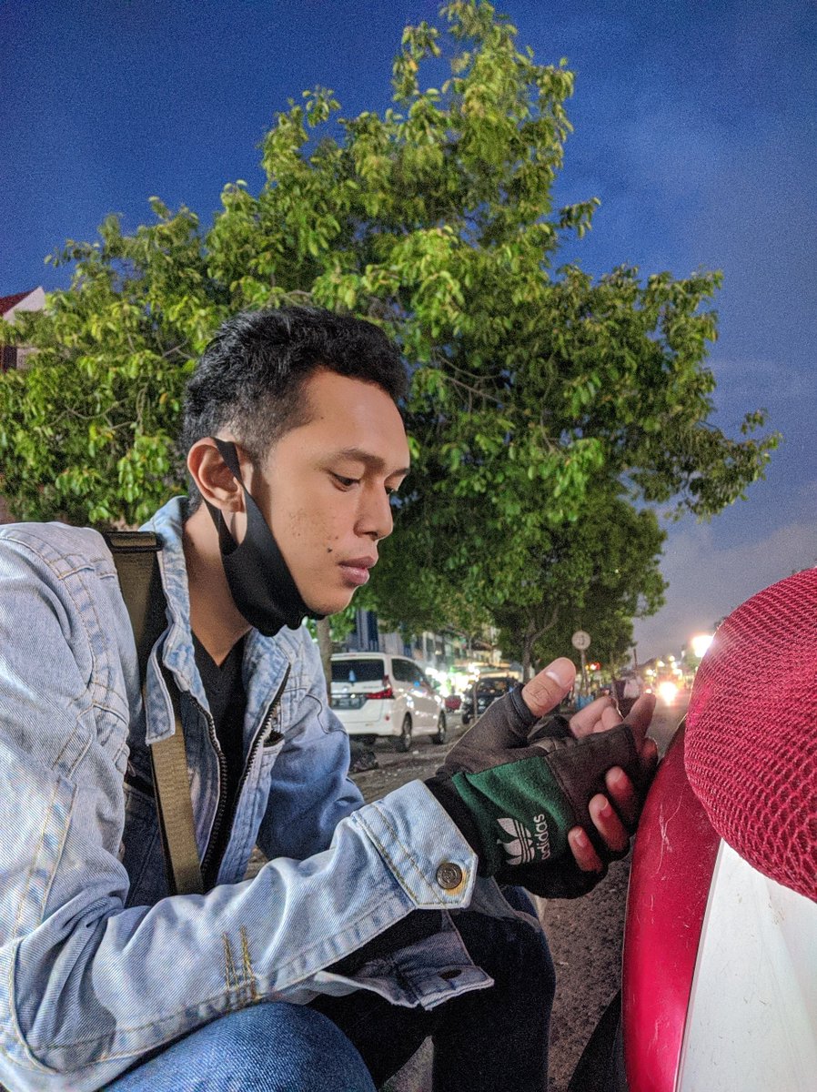 ade kurniawan tweet media