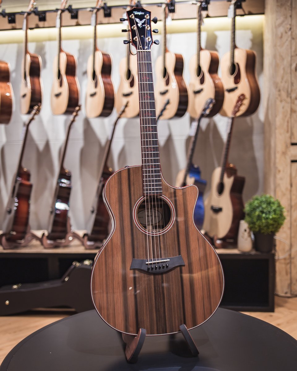 Swee Lee tweet media