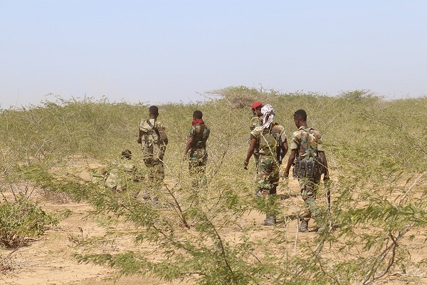 ArlaadiMnetwork's tweet photo. Somali National Army (SNA) commanders in #Hiiran province said that they have killed at least 7 #alShabaab militants in a military operation that took place in a vicinity located between #Jalalaqsi and #Bulabarde, Central region of Hiiraan https://t.co/gl5KO9eqZf