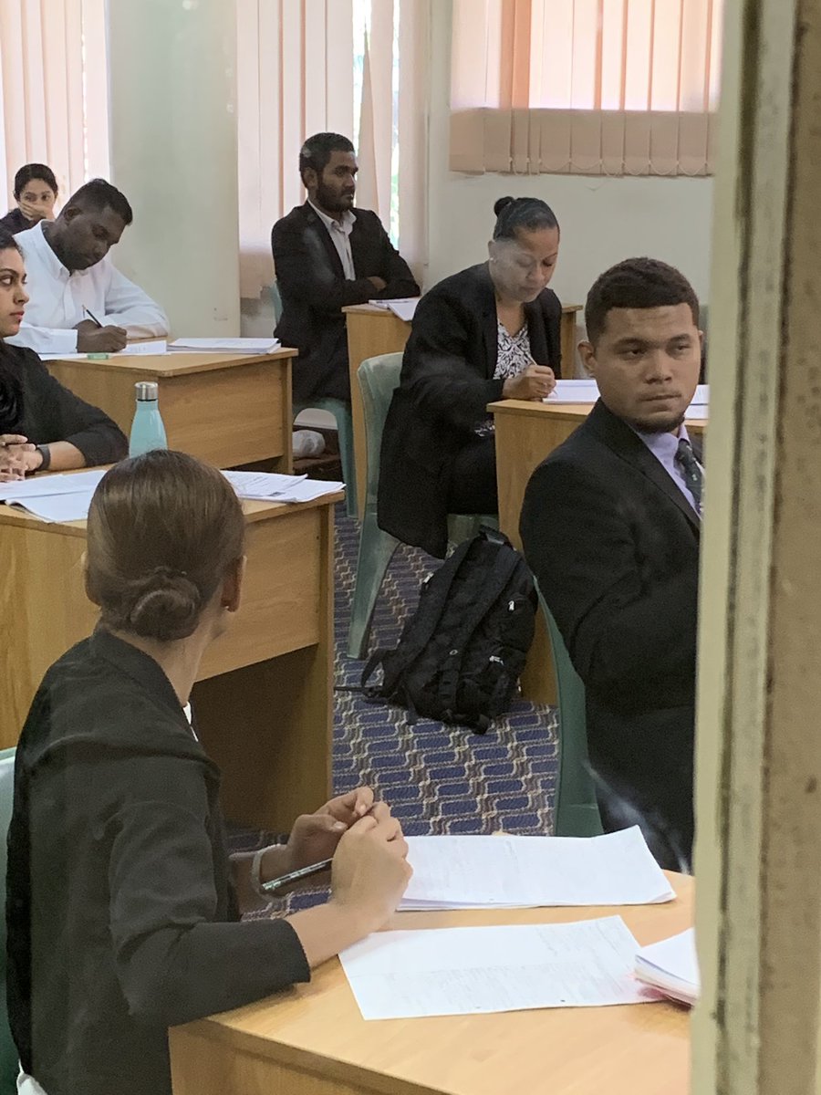 BMalimali's tweet photo. Opening Address and Examination in Chief exercises by the PDLP Statham afternoon crew, on DEFILEMENT.
#PDLP2020 #usp2020 #USPLAW #USPSchoolOfLaw
#PracticeSocialDistancing #WashHands
#MaintainSocialDistancing https://t.co/D3Jp1geEiI