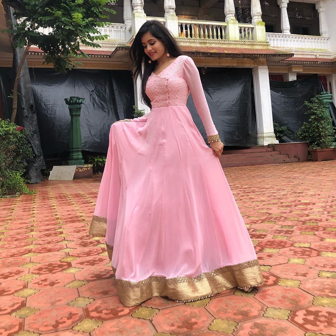 Pink Roses x Rhea  #RheaSharma