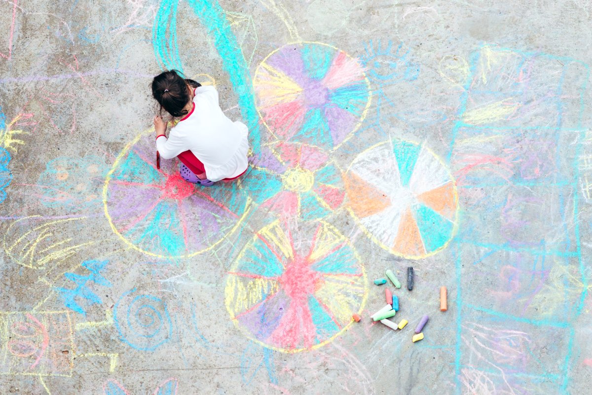 MeadeResidents's tweet image. Capture your chalk art creativity and share it with us! Join our Chalk Your Walk contest through June 3 for a chance to win a gift card. bit.ly/2ZowL0a