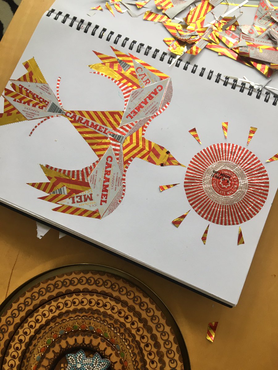 illustrator_eye's tweet photo. Do you know how much @Patternistas love @tunnocksuk ? More than words can say. #LockdownLife Waste not want not. #recycling the most perfect packaging and building #birds https://t.co/rmsNaDBsm5