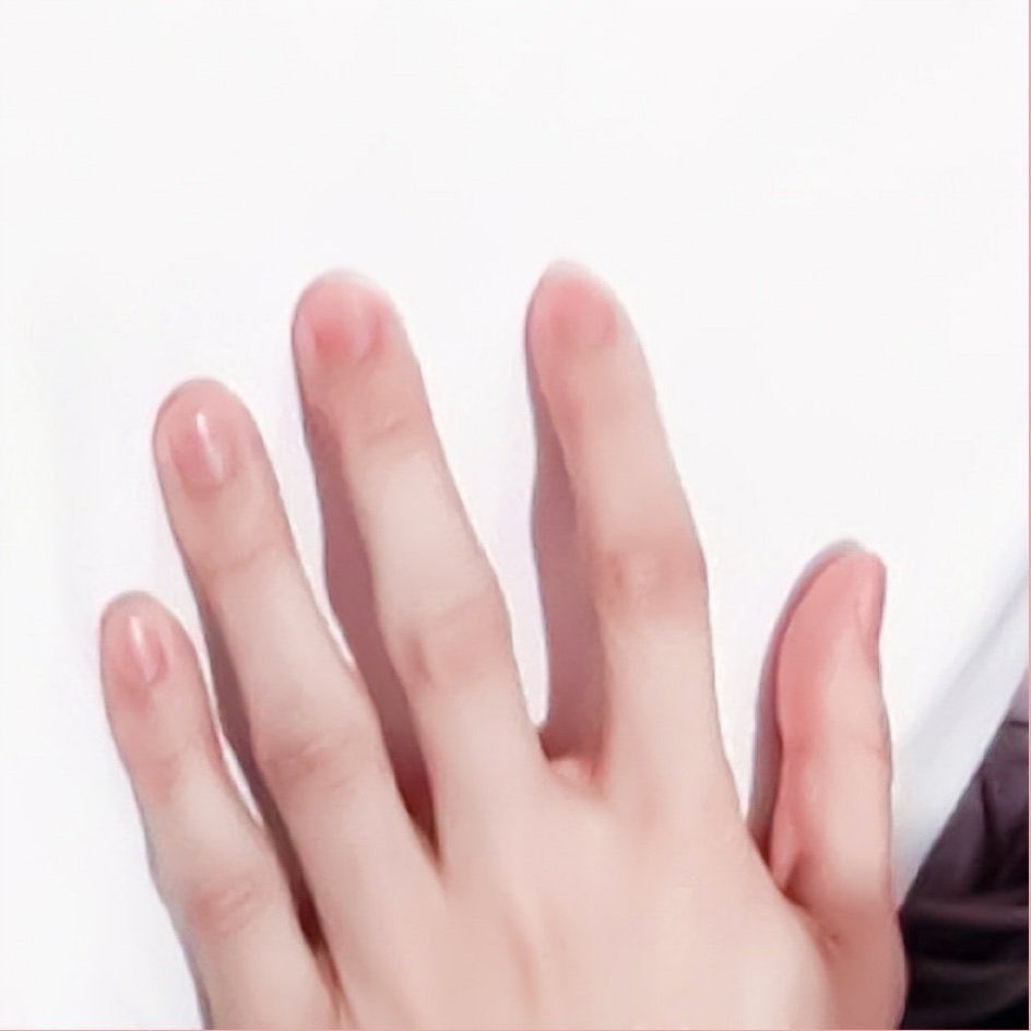 Pearwithwin's tweet photo. มือน้องวินสวยไปมั้ยคะลูกก https://t.co/KzabNLk9PO