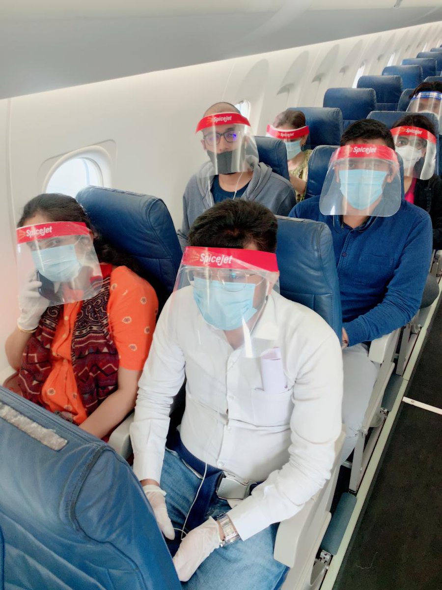 CNBCTV18News's tweet photo. Pictures from SpiceJet's domestic flight operations on May 26

@flyspicejet @awnusharma https://t.co/5eyh5UNhdv