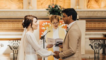 Jann and Annalan got married in the chapel at St Thomas' Hospital