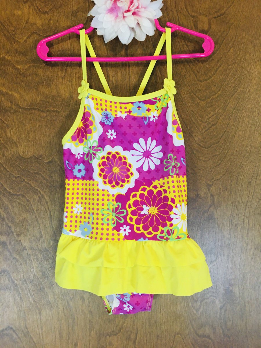 ShannonsCreati1's tweet photo. Kids Items Too ! Check out my Poshmark ! @Poshmarkapp #Swimwear #swimming #swimsuits #kidstogether #affordable #discount #Sales #shopping #shoppingstar https://t.co/yDyoleHM8X