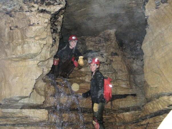 YvonnePilon's tweet photo. Time flies. 11 years ago today, I said “yes” to an unknown adventure with my 2 sisters.
6 hours. Underground. Complete darkness. Cave crickets. Ravines.
Turns out it was the best, yet most terrifying experience, ever.
#splunking #cave #caving #kentucky #memories #throwback https://t.co/ulYfiTG8cb