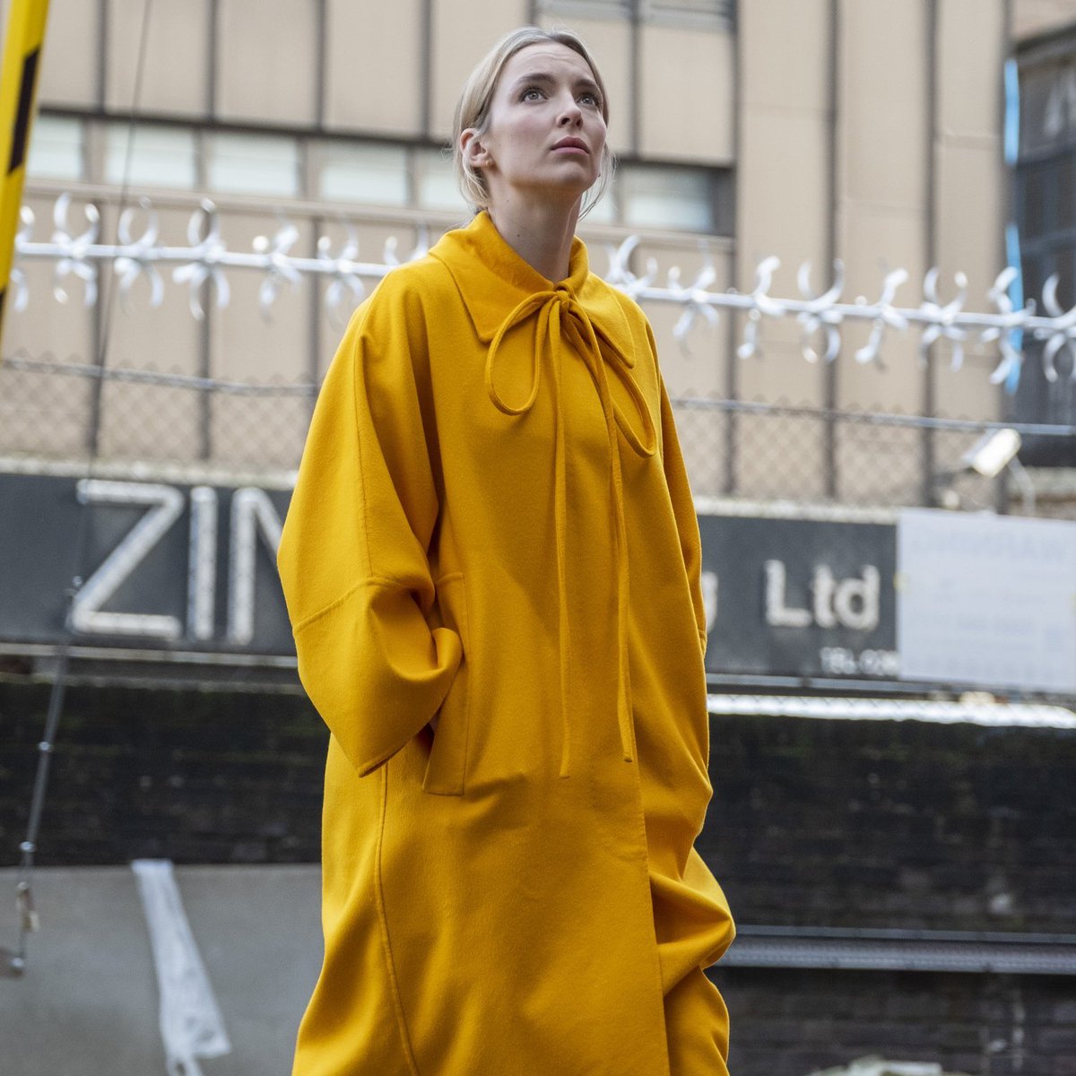 lavillaneve's tweet image. same energy