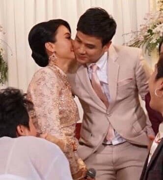 BounkhamAmie's tweet photo. ถึงงานแล้วกำลังนั่งรองานเลี���มอยู่ค่ะ😁 #ต่ายอรทัย #มงกุฎดอกหญ้า #ต้าวความน่ารัก #ต่ายไผ่ #ไผ่พงศธร #ไผ่ต่าย #มงกุฎดอกหญ้าตอนจบ https://t.co/45nmJMbv5X