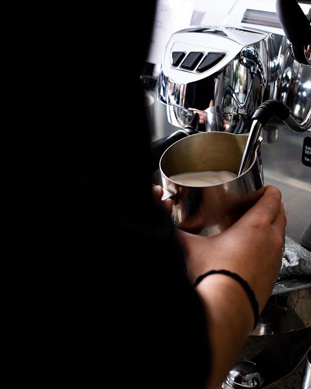 victoriaarduino's tweet photo. #CoffeeTime!
Check out this exclusive #espresso bar in #Melbourne. au79cafe added a #VA388 Black Eagle to their setup and we think the result is #design perfection. https://t.co/7WaoaU6Z9l