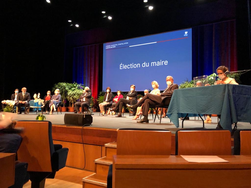 AudaceStGermain's tweet photo. Conseil municipal d’installation hier soir à @StGermainLaye 

Notre groupe d'opposition d'#UnionDesDroites « Audace Pour Saint-Germain » travaillera sans relâche pour défendre nos convictions tout au long du mandat qui débute ! 

 #Municipales2020 #SaintGermainEnLaye #Yvelines https://t.co/MmApgnqPAH