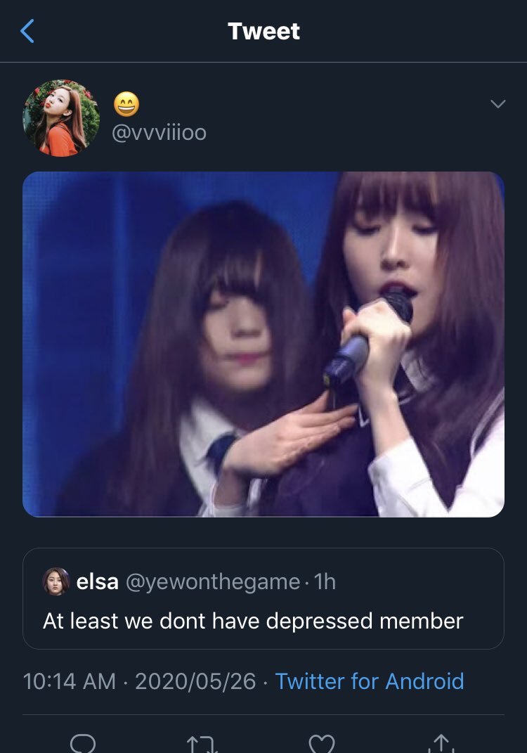  https://twitter.com/eunharph  the same one that  https://twitter.com/vvviiioo  context : people were calling umji ugly so she was hiding behind her bangs, using this as a defense, joking about the yuju incident https://twitter.com/yewonthegame  talking about depression