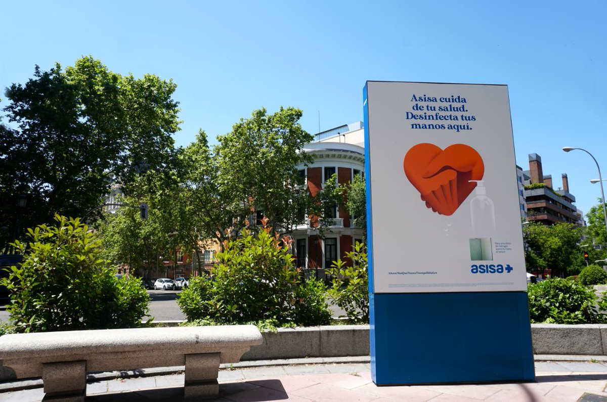 AsisaSalud's tweet photo. ASISA facilita una vuelta tranquila a las calles con una campaña para dispensar hidrogel en lugares públicos, con el objetivo de concienciar a la población sobre la importancia de mantener una correcta higiene de manos. https://t.co/c7eX7bQlpq https://t.co/rXNNNEFLc1