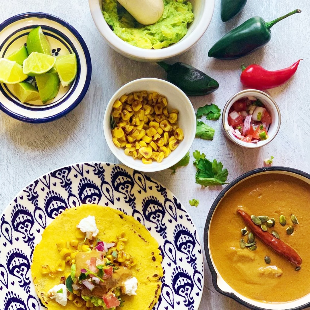 foodnetizens's tweet photo. Have you tried Holy Mole??? Ask @sonalimorjaria how amazing it is!!! Read more posts from her on https://t.co/wVjLWKck1L.
#holymole #foodie #foods #eating #foodpic #cook #mexicanfood #mexicanfeast #taste #sonalimorjaria #foodnetizens #eat #lunch #dinner #recipeshare https://t.co/WVOyWotOMP