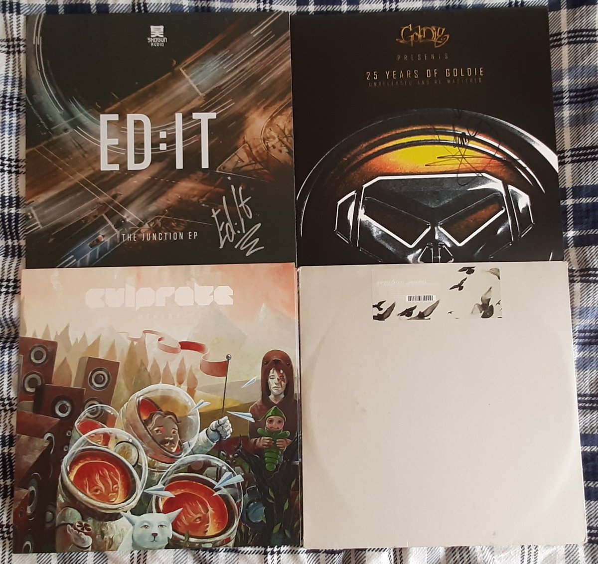 ED:IT - The Junction Metalheadz - 25 Years of GoldieCulprate - Others Venetian Snares - Rossz csillag alatt születettOverlook - All of Them Witches art-aud - Secret Rave 04Noisia - Outer Edges Good Looking Records - Points in Time 003