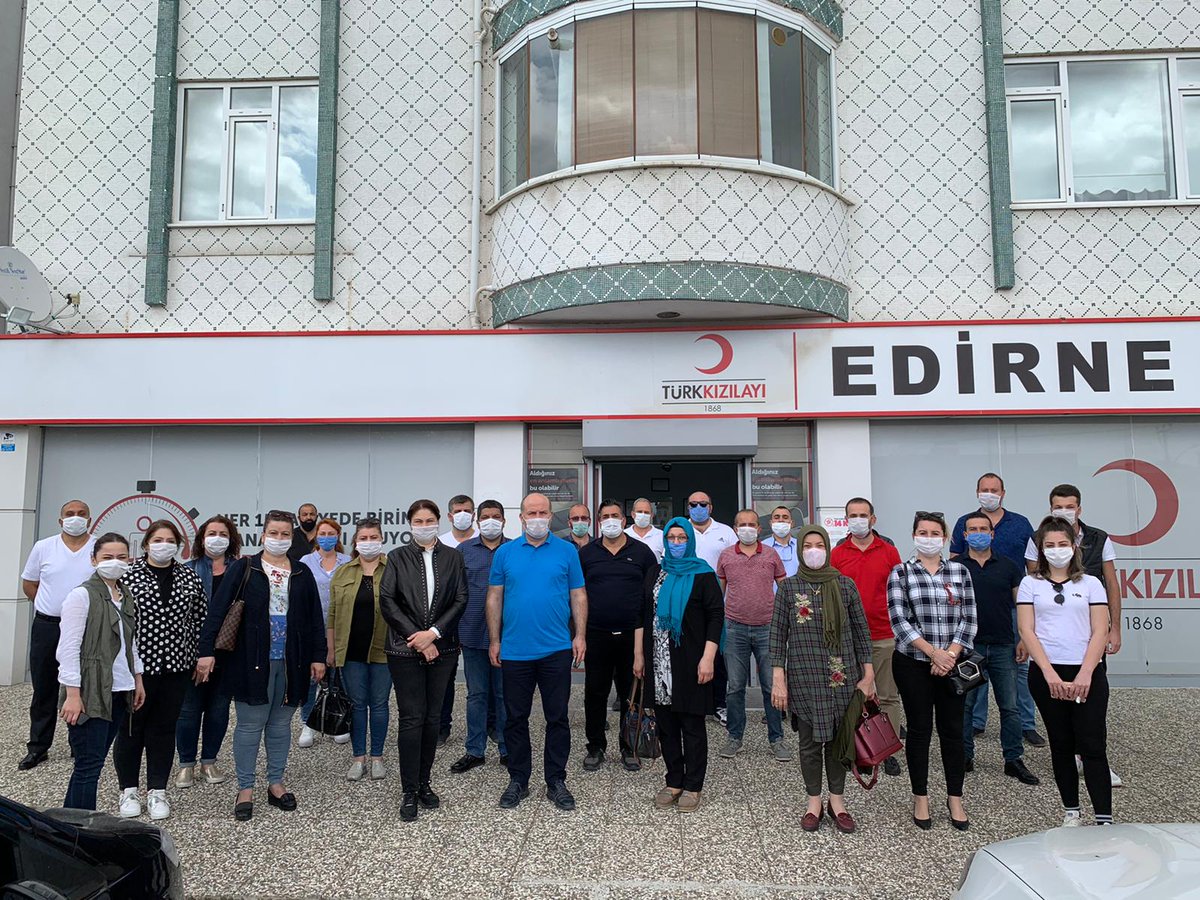 Koronavirüs ve Ramazan ayı nedeniyle Edirne'mizdeki azalan kan stoklarını arttırmak için <a href="/AkPartiEdirne/">Ak Parti Edirne 🇹🇷</a> teşkilatımızın tüm kademeleri ile kan bağışında bulunduk. Tüm hemşehrilerimizi kan bağışında bulunmaya davet ediyorum.
#KanVerinCanVerin #Edirnem

 <a href="/Kizilay/">Türk Kızılay</a> <a href="/edirnekizilay/">Edirne Kızılay</a>